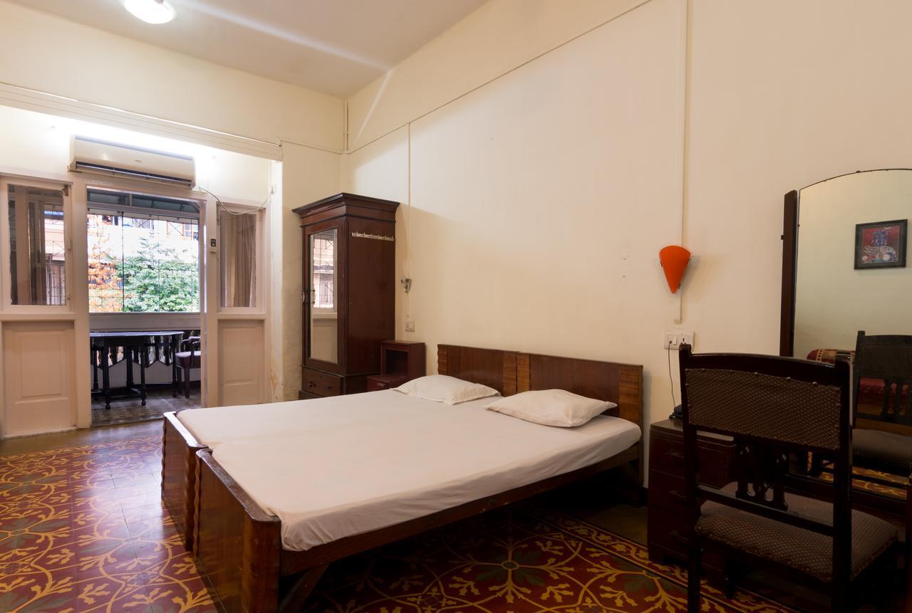 Bed And Breakfast At Colaba Мумбаи Экстерьер фото