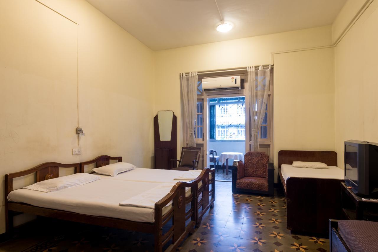 Bed And Breakfast At Colaba Мумбаи Экстерьер фото